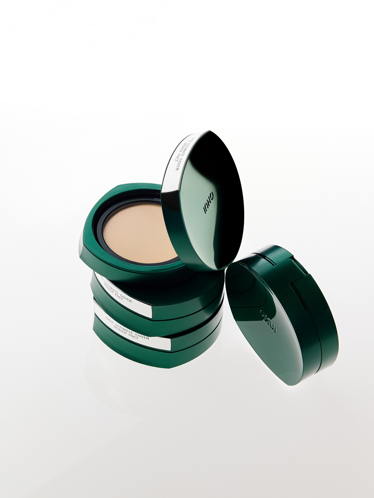 LG생활건강 ‘오휘 얼티밋 커버 데니어 팩트’ 출시… 차별적 고객 가치 제공