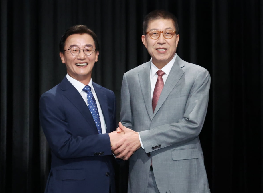 지방선거를 앞두고 실시된 여론조사 결과, 전통적인 여권 강세 지역인 영남권 주요 요충지에서 야권 후보들의 지지율이 크게 오르며 승부를 예측하기 힘든 초접전 양상이 전개되고 있다.