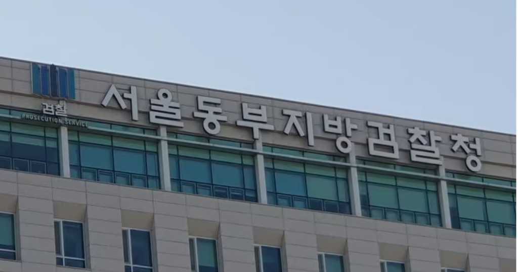 이별을 요구한 연인을 잔혹하게 폭행하고 끝내 숨지게 한 20대 남성이 수사 당국의 치밀한 증거 추적 끝에 재판에 넘겨졌다.