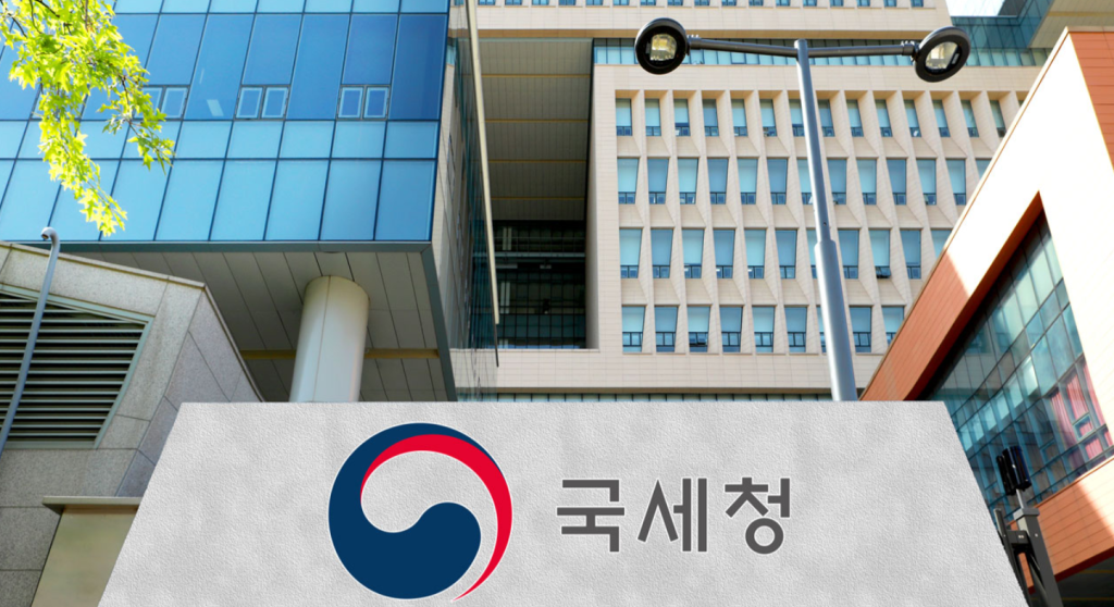 12월에 회계연도가 마감되는 전국 54만 5,000개 법인은 오는 8월 31일까지 올해 상반기(1월 1일~6월 30일) 실적에 대한 법인세 중간예납세액을 신고하고 납부해야 한다.